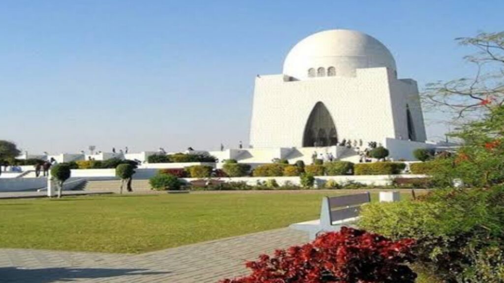 Mazar-e-Quaid monument in Karachi Pakistan