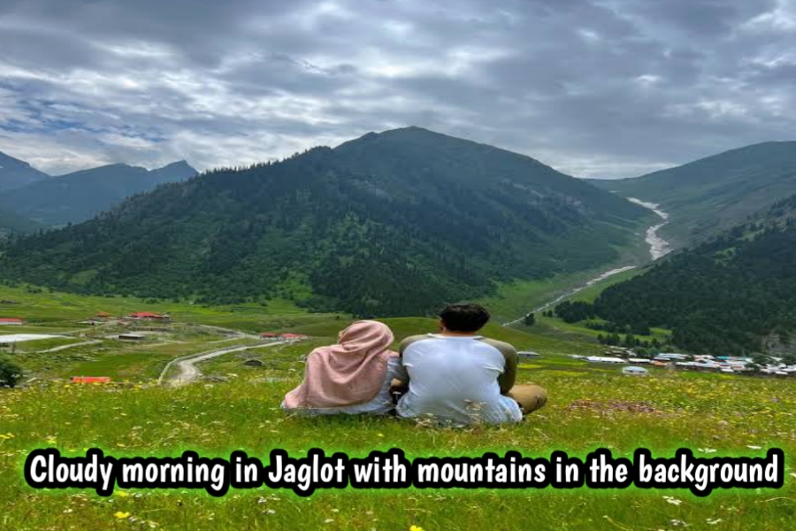 Cloudy morning in Jaglot with mountains in the background