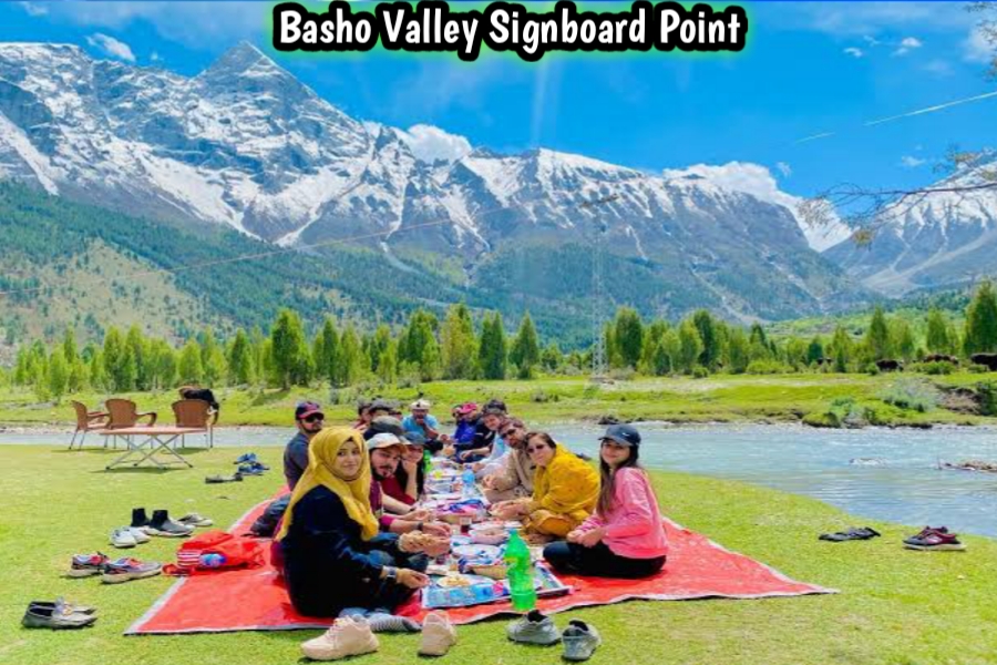 Small Basho Valley signboard on Skardu Road near Dambudas